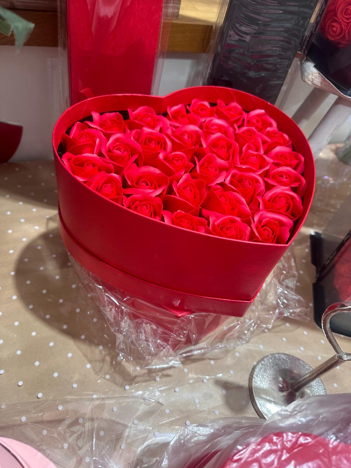 Red rose Heart Box